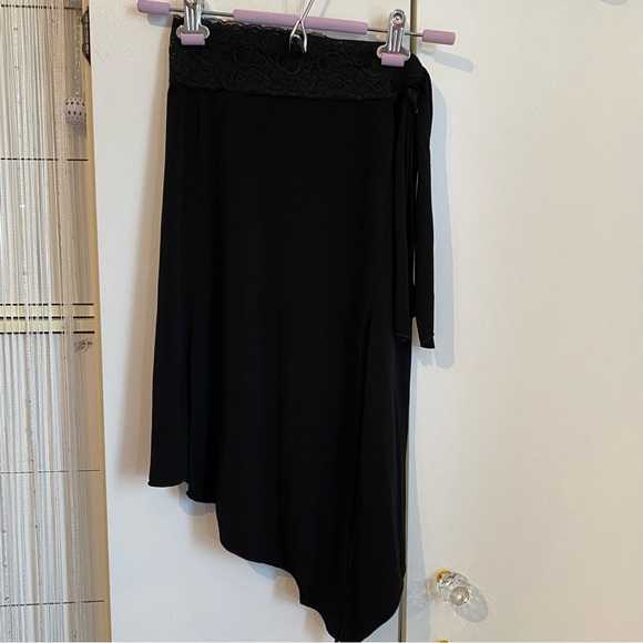 Sirens Black Slit Lace Asymmetrical Skirt Size XS - Picture 1 of 16